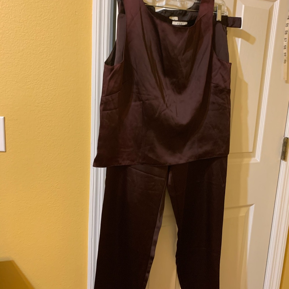Gap Shell Top And Pants - image 1